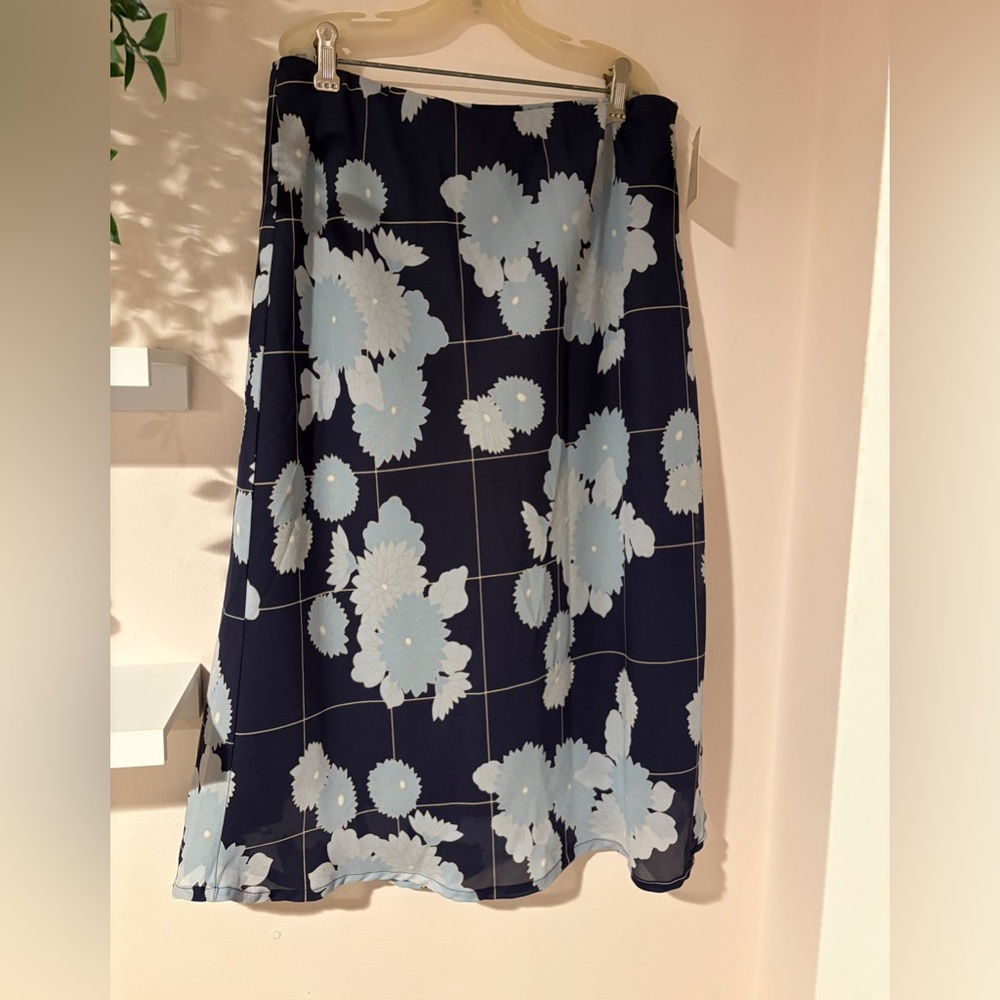 Kathie Lee Collection Navy and Light Blue Floral Midi Skirt